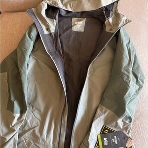 Women’s REI Co-op Green XeroDry Rain Jacket